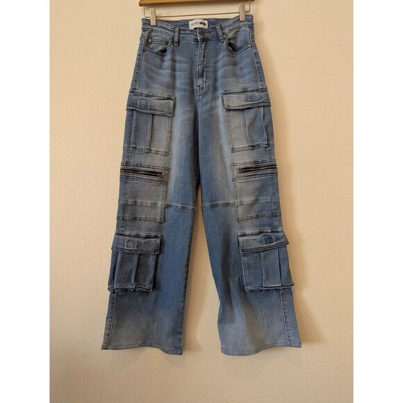Fashion Nova Back Talking Stretch Straight Cargo Jeans  Sz 7 - Picture 2 of 13